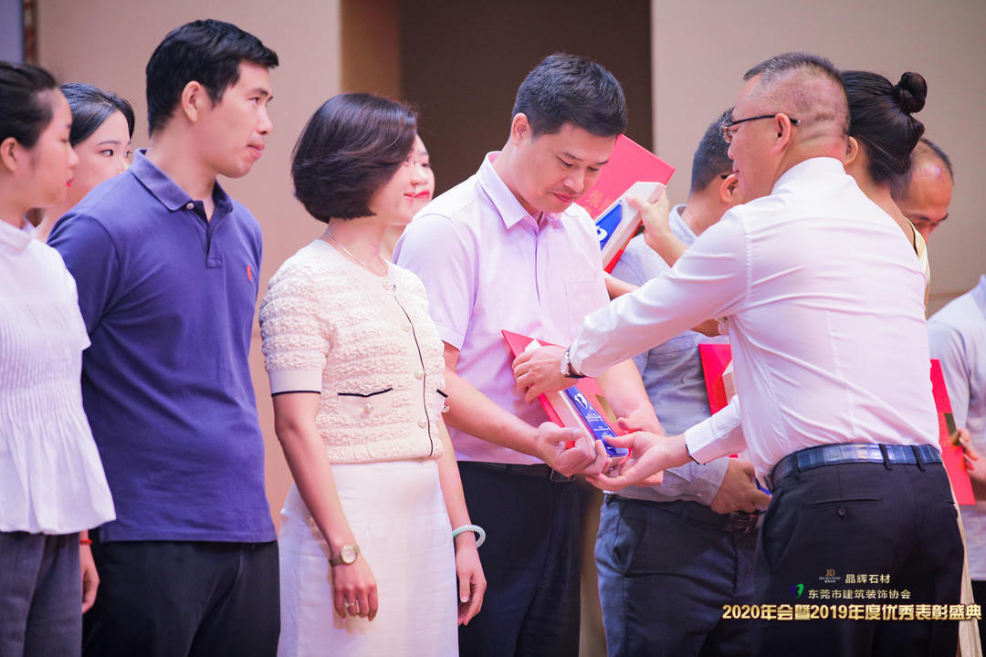 热烈祝贺冠恒建设收获多个优秀奖项