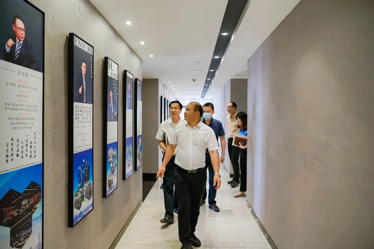 热烈欢迎住建局领导莅临我司调研