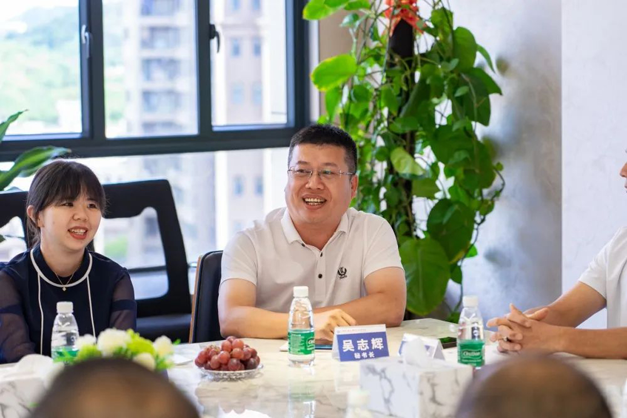东莞市樟木头镇工商联（商会）青年工作委员会莅临我司参观指导！