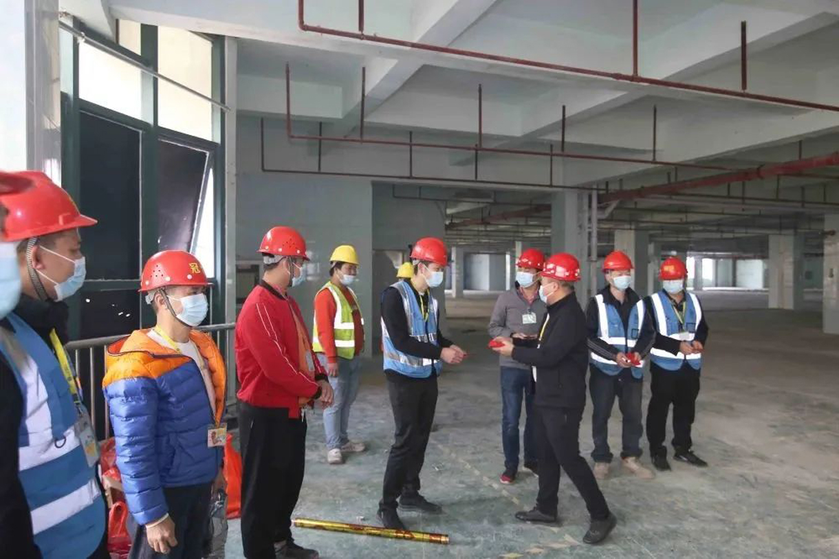 伯恩光学A1办公楼装修装饰工程开工大吉！