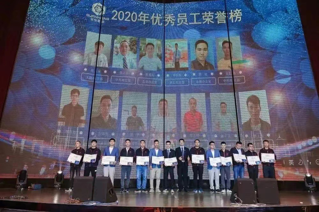 奋斗青春，不负韶华！冠恒建设2022团年晚宴圆满举办!