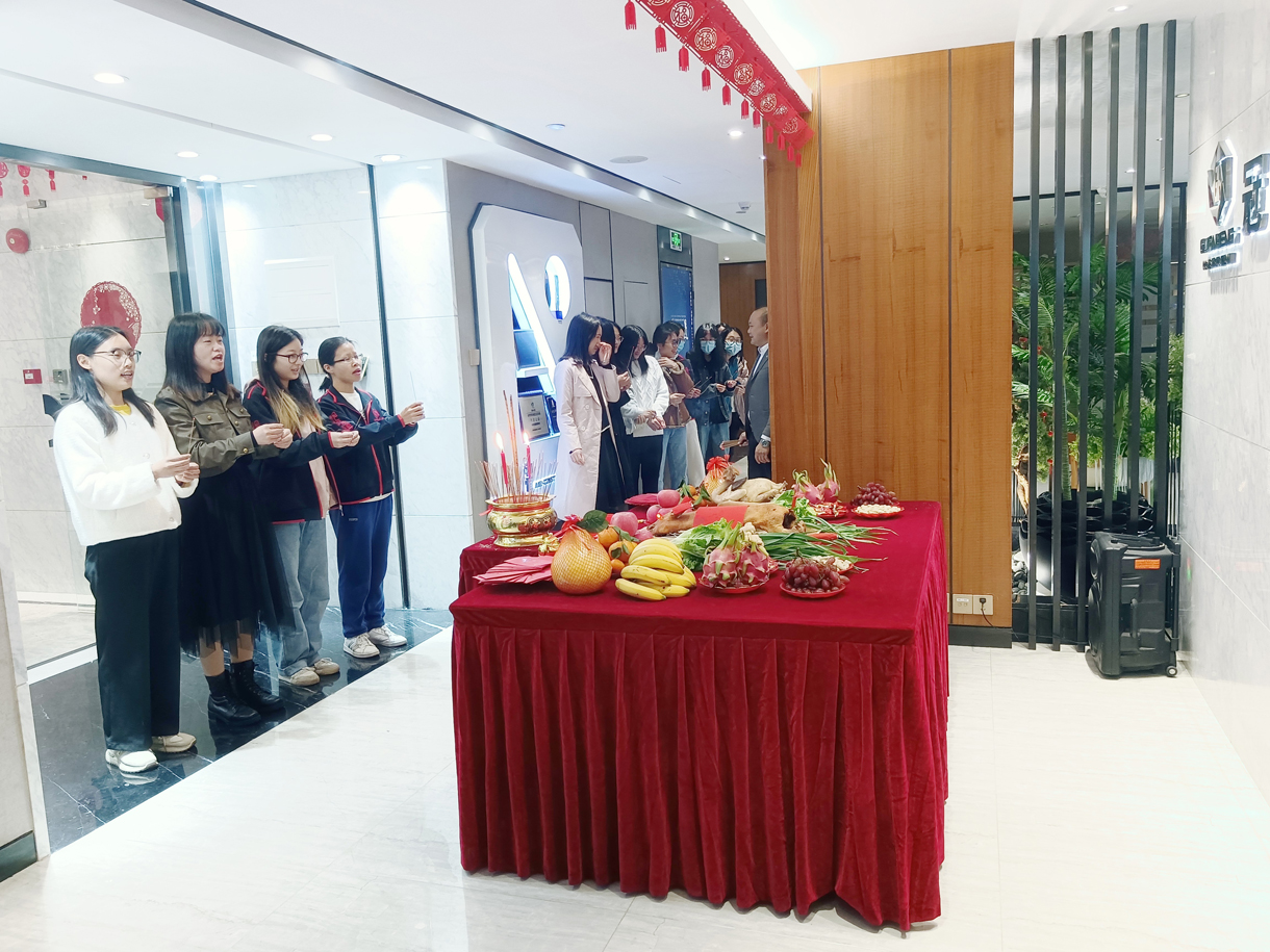 冠恒建设2023年新春开工大吉!