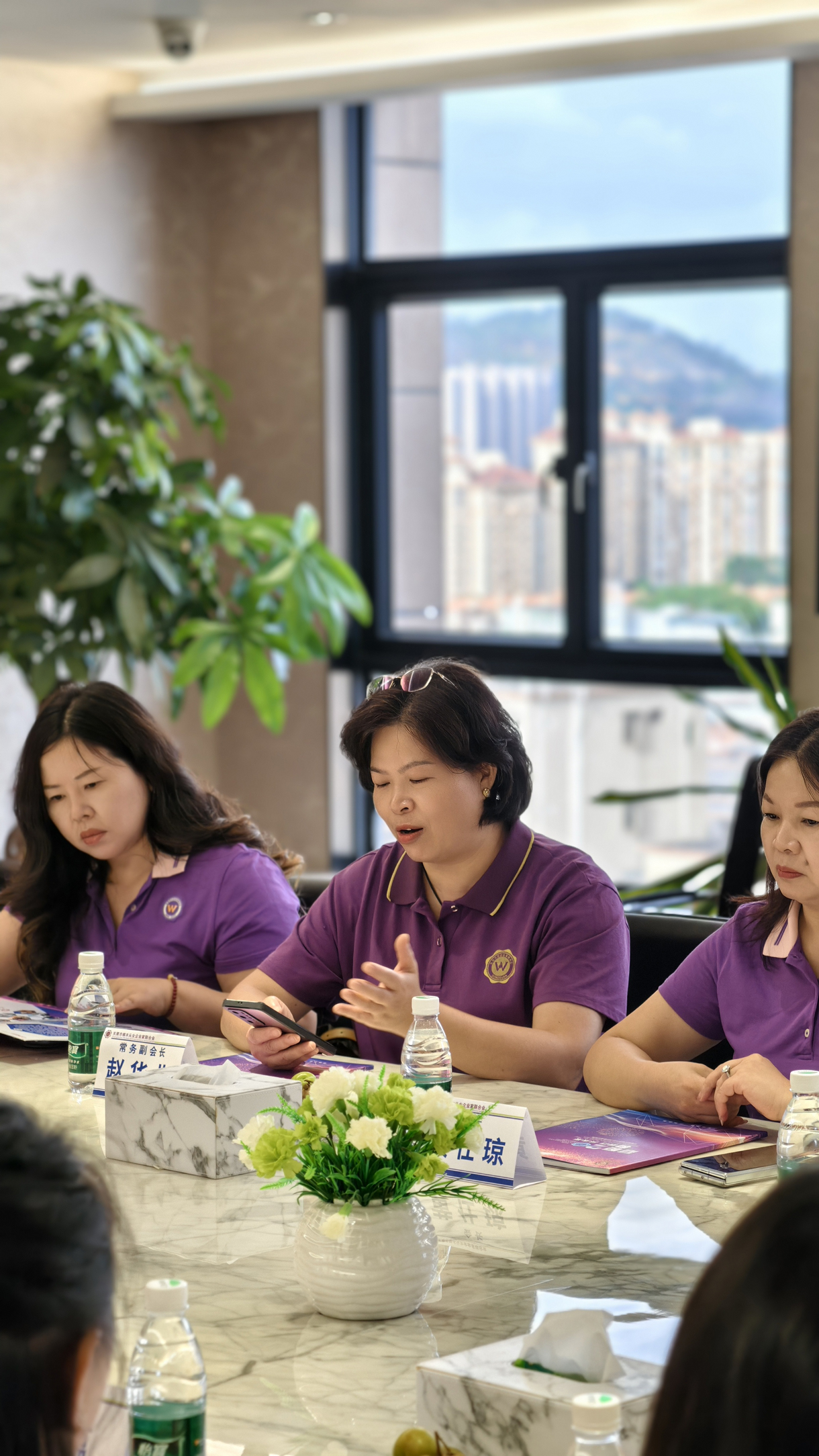 镇女企业家联合会代表来我司参观交流