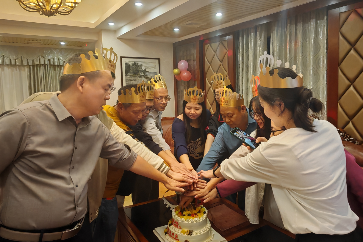 美好时光：冠恒冬季员工生日会