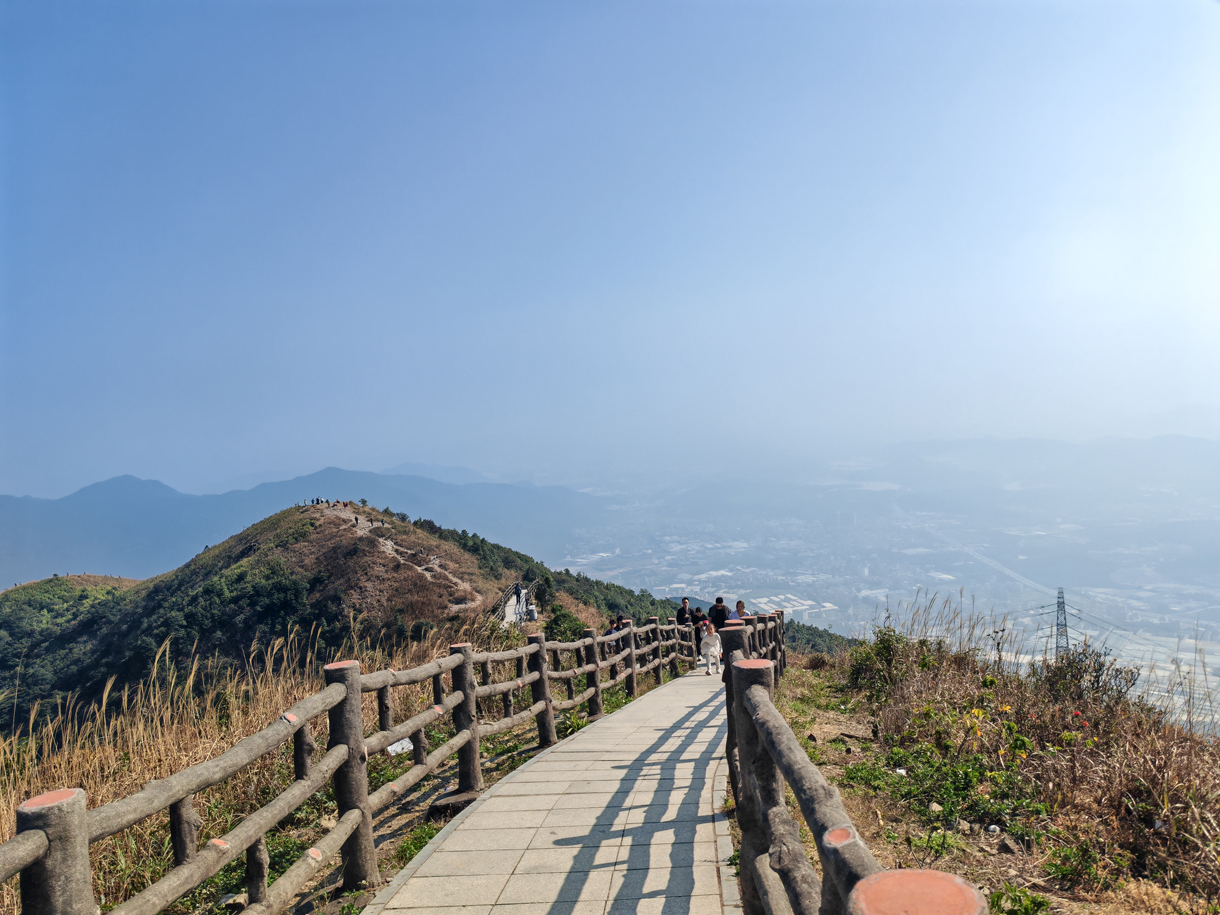 冠恒建设青委会，勇攀高峰迎新年！