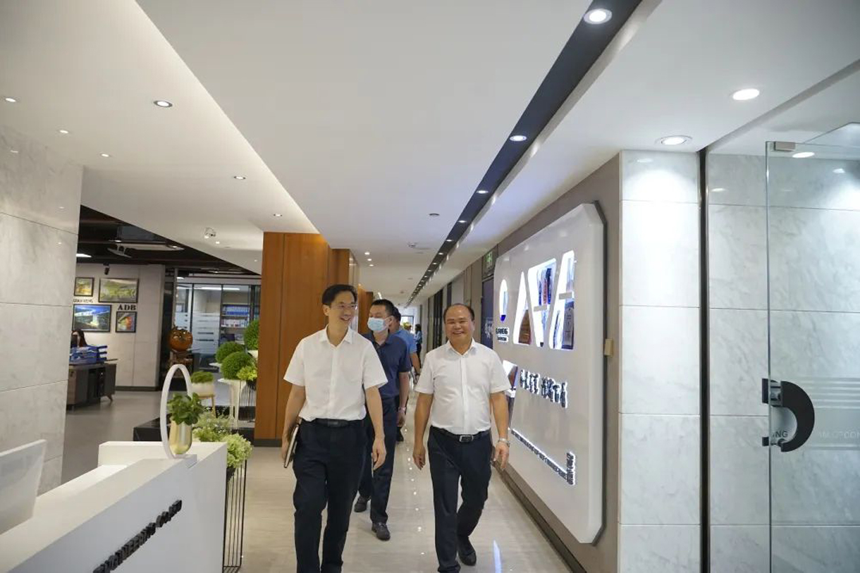 热烈欢迎住建局领导莅临我司